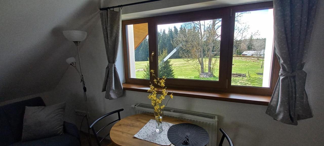 Apartman V Jame Černá v Pošumaví Exteriör bild