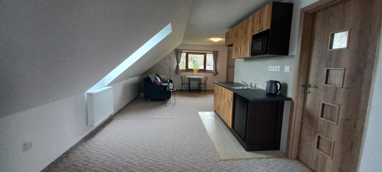 Apartman V Jame Černá v Pošumaví Exteriör bild